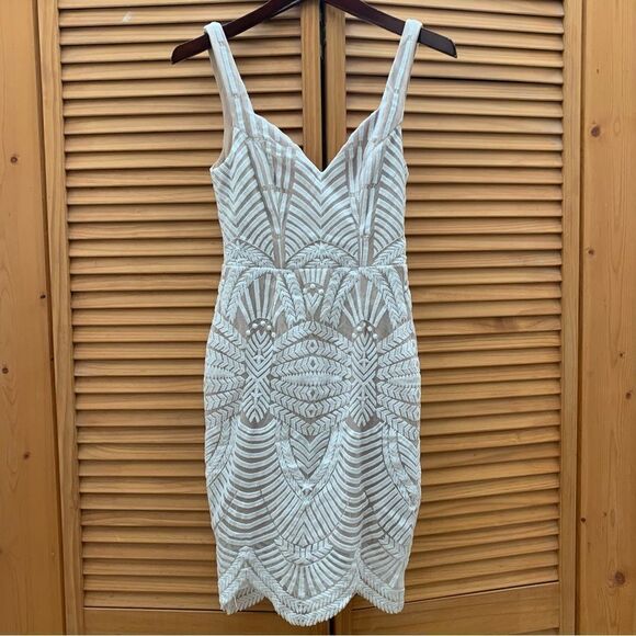 NWT Hello Molly White Dress XS - Picture 1 of 6